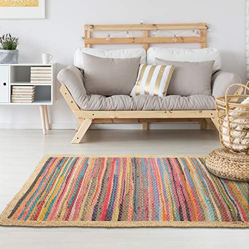 Multicolored Geometric Jute Bordered Accent Rug 2x3