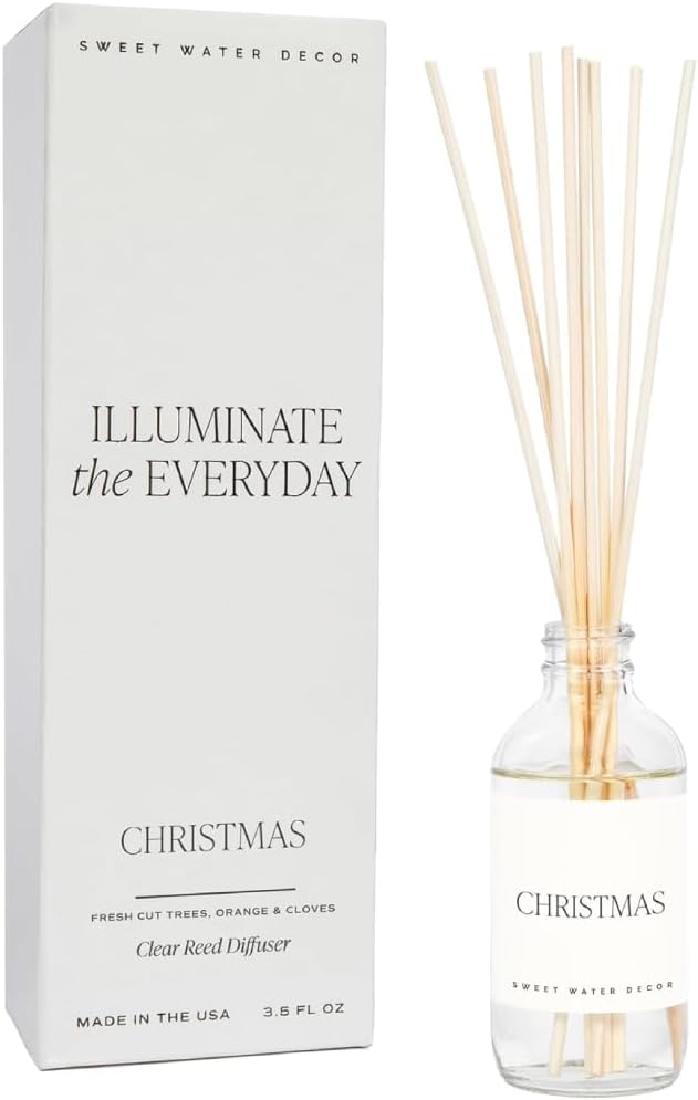 Sweet Water Decor Christmas Reed Diffuser Set