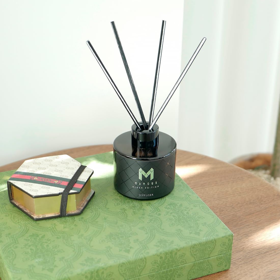 MARIEUS MAMOUR Oil Diffuser Set with Bamboo Sticks