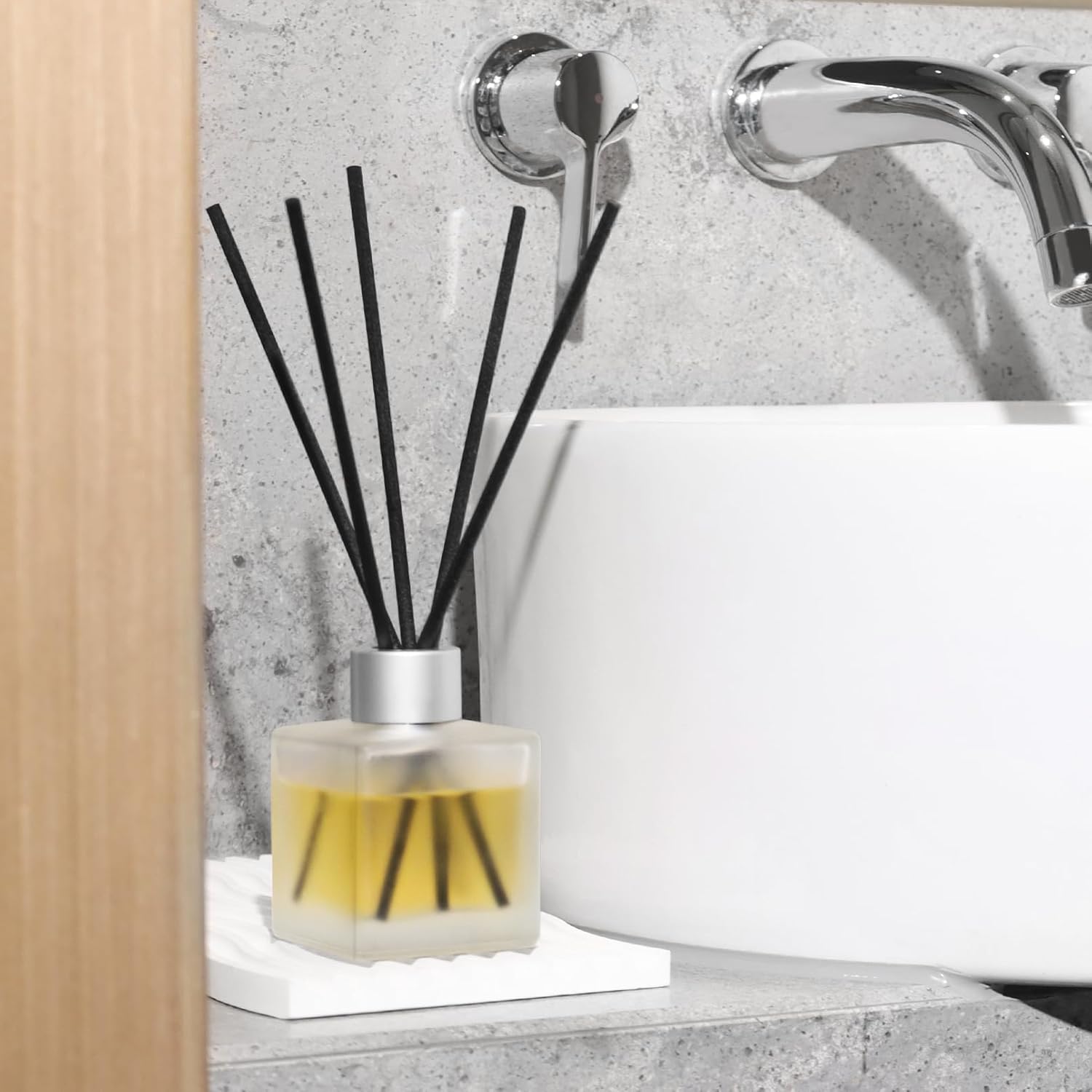 Aeeteek 3-Pack Reed Diffuser Set with 50ml Essential Oils and 15 Sticks