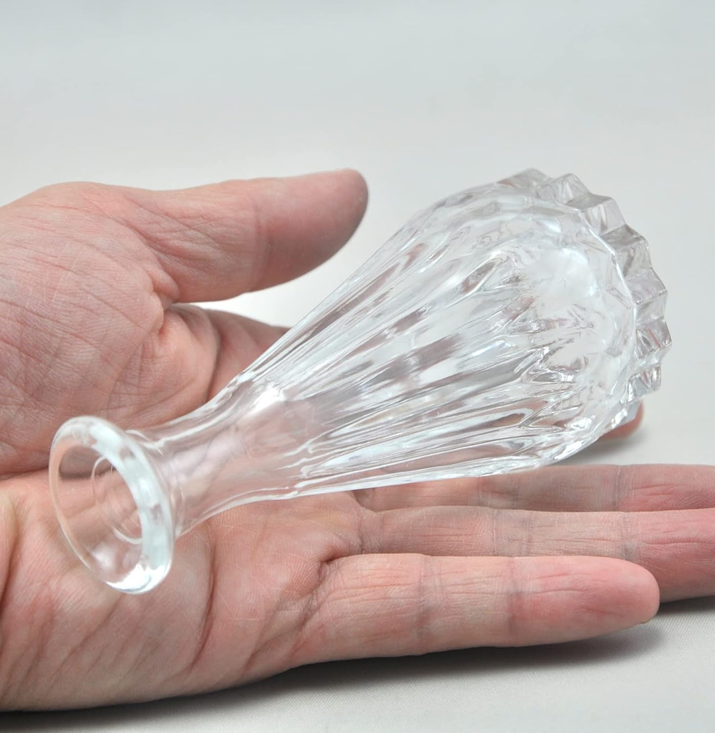 4pcs 60ml Empty Glass Diffuser Bottles with Diamond Embossing