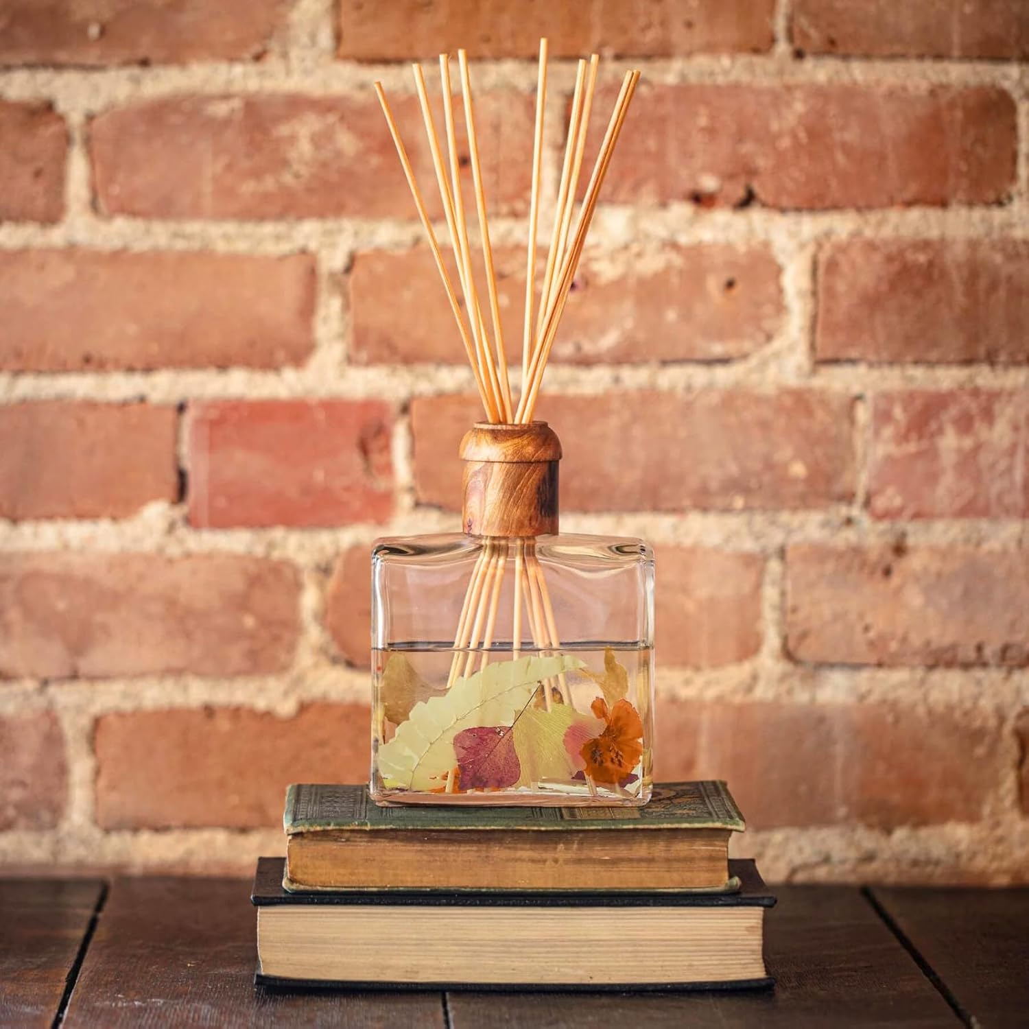 Rosy Rings Botanical Reed Diffuser Honey Tobacco