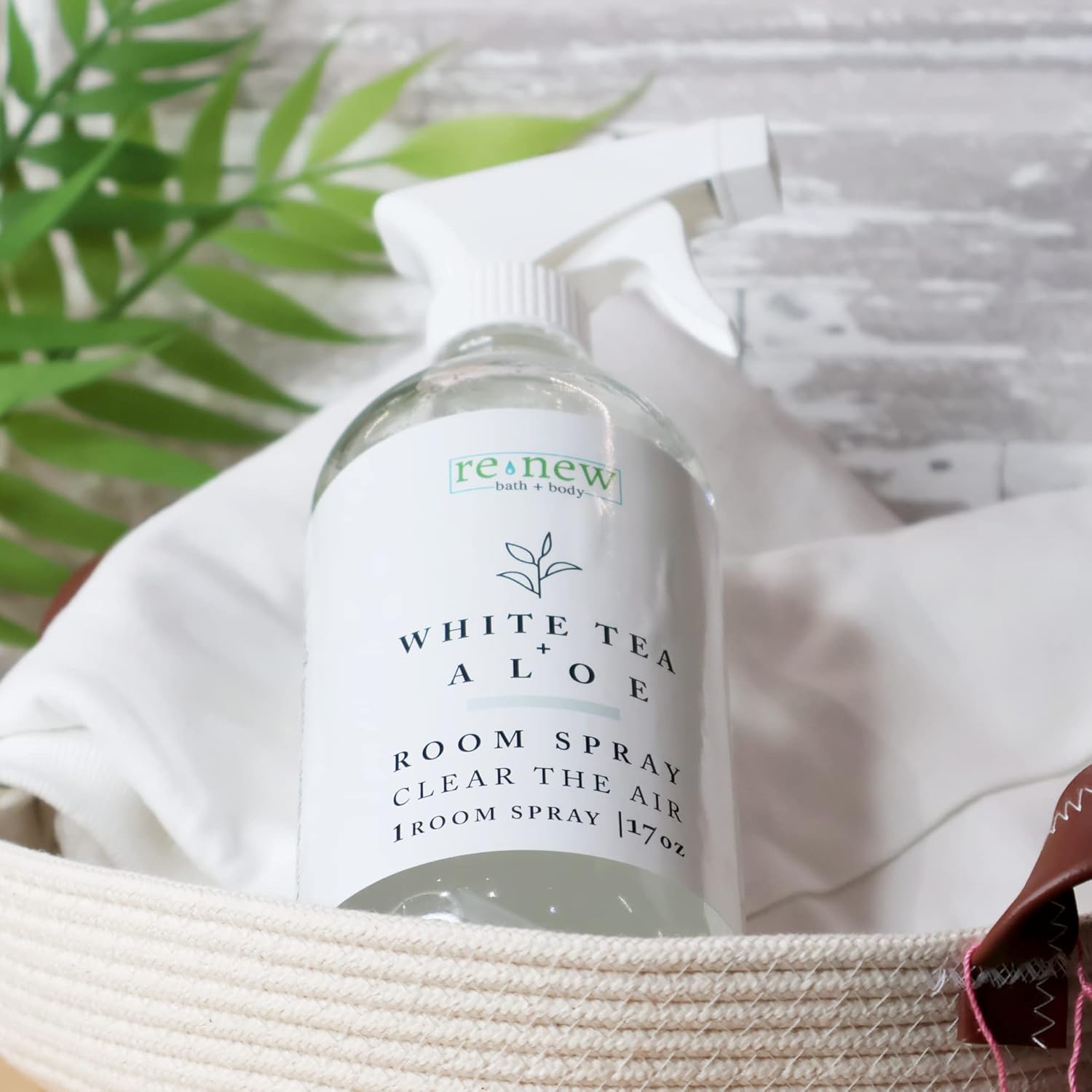 Renew Bath Body Room Spray 16 Fl Oz Glass Bottle