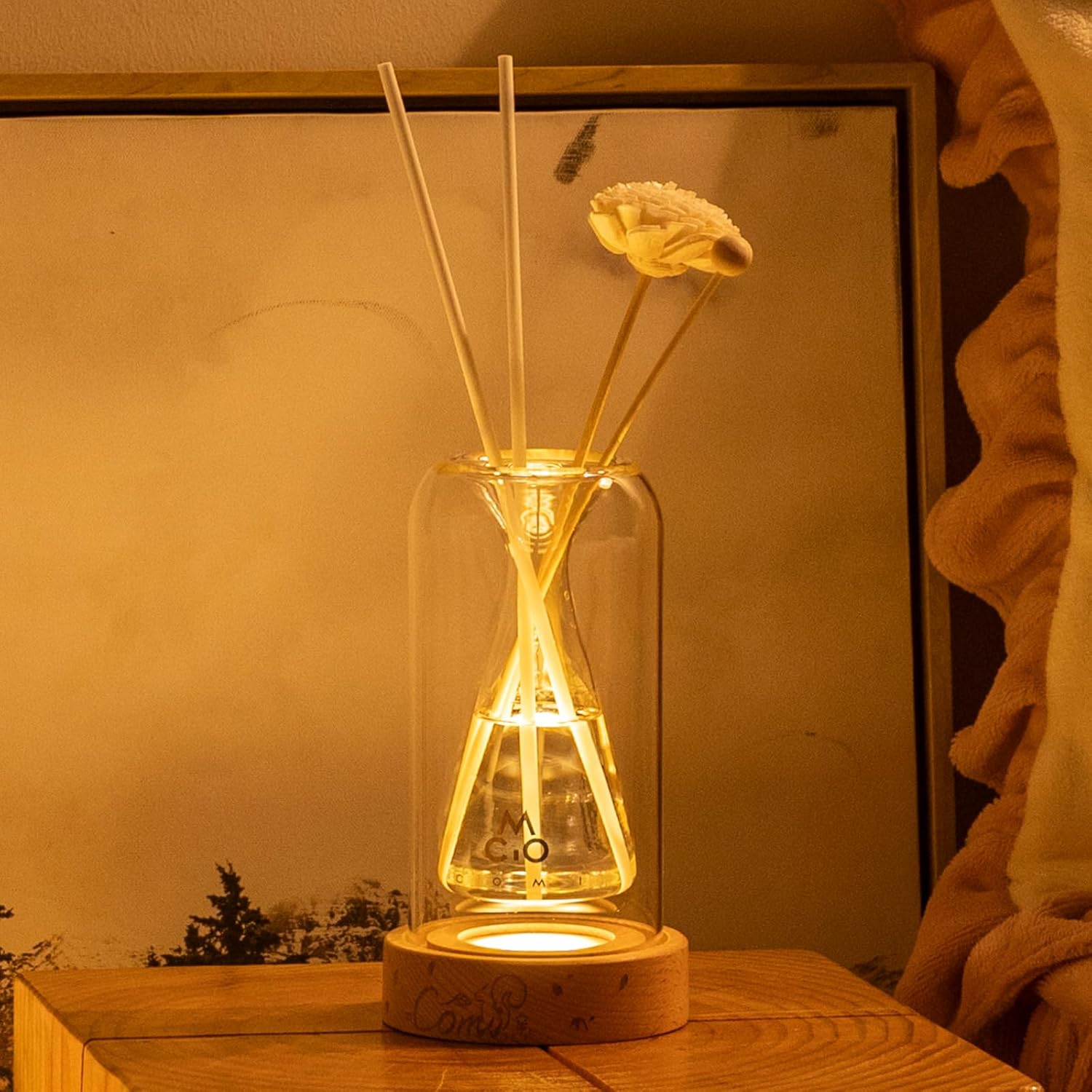 COMI Empty Glass Diffuser Bottles with Reed Sticks and Luminous Base