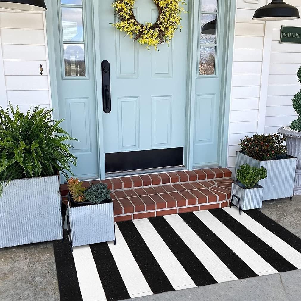 Black and White Striped Rug 236x512 Door Mat