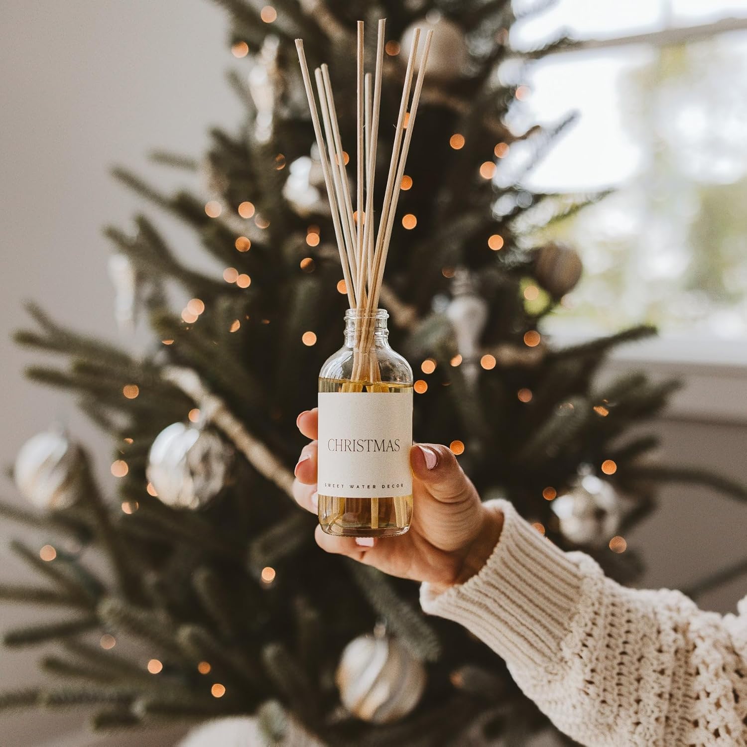 Sweet Water Decor Christmas Reed Diffuser Set