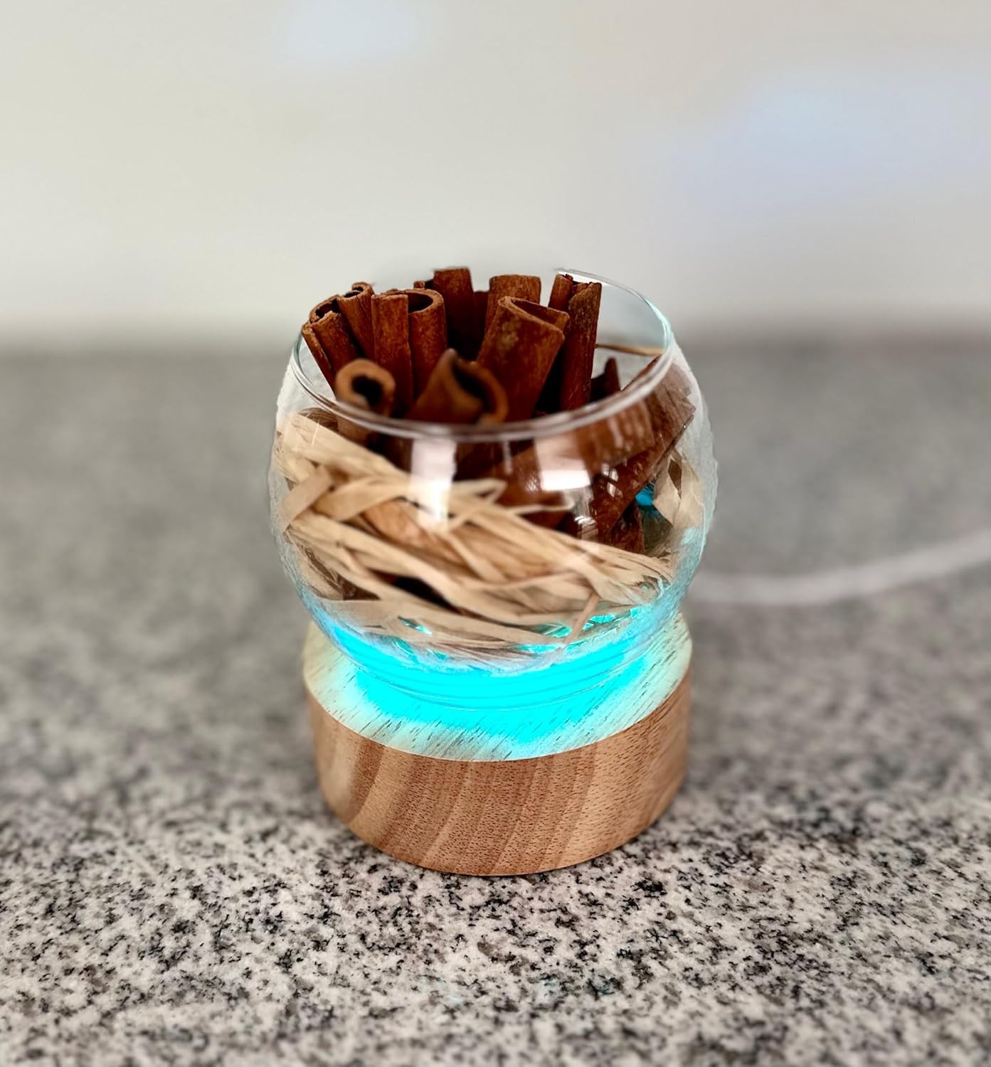 Smart Straw Cinnamon Reed Diffuser Set with LED Light