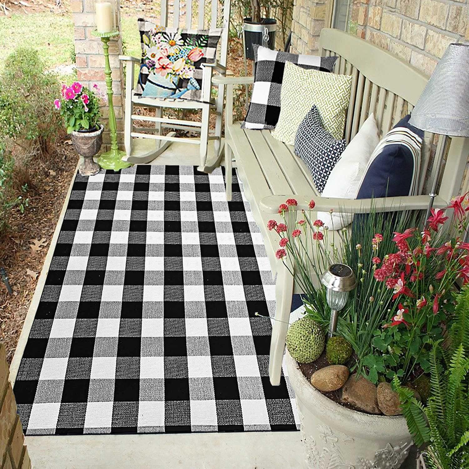 HOYIJA Buffalo Plaid Area Rug 4x6 Black White Checkered Carpet