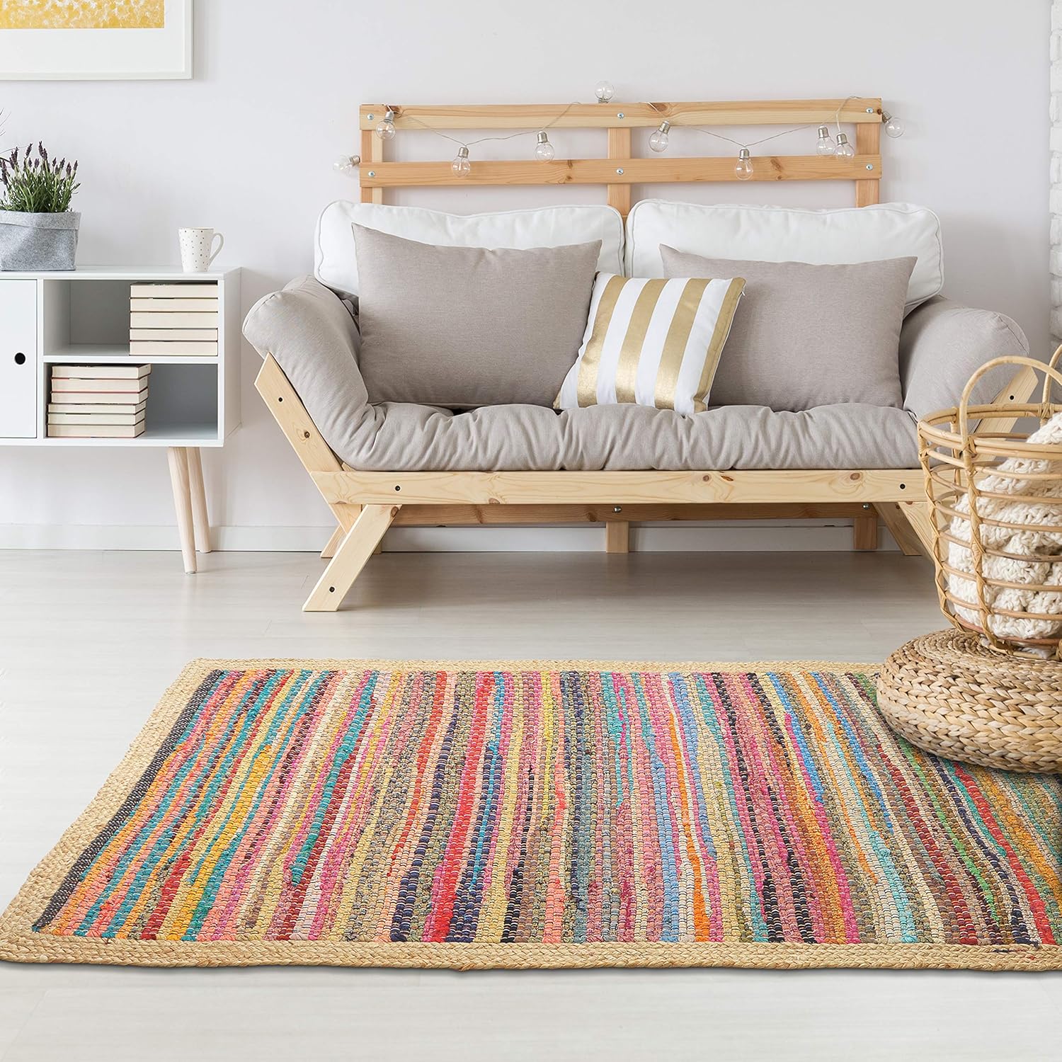Multicolored Geometric Jute Bordered Accent Rug 2x3