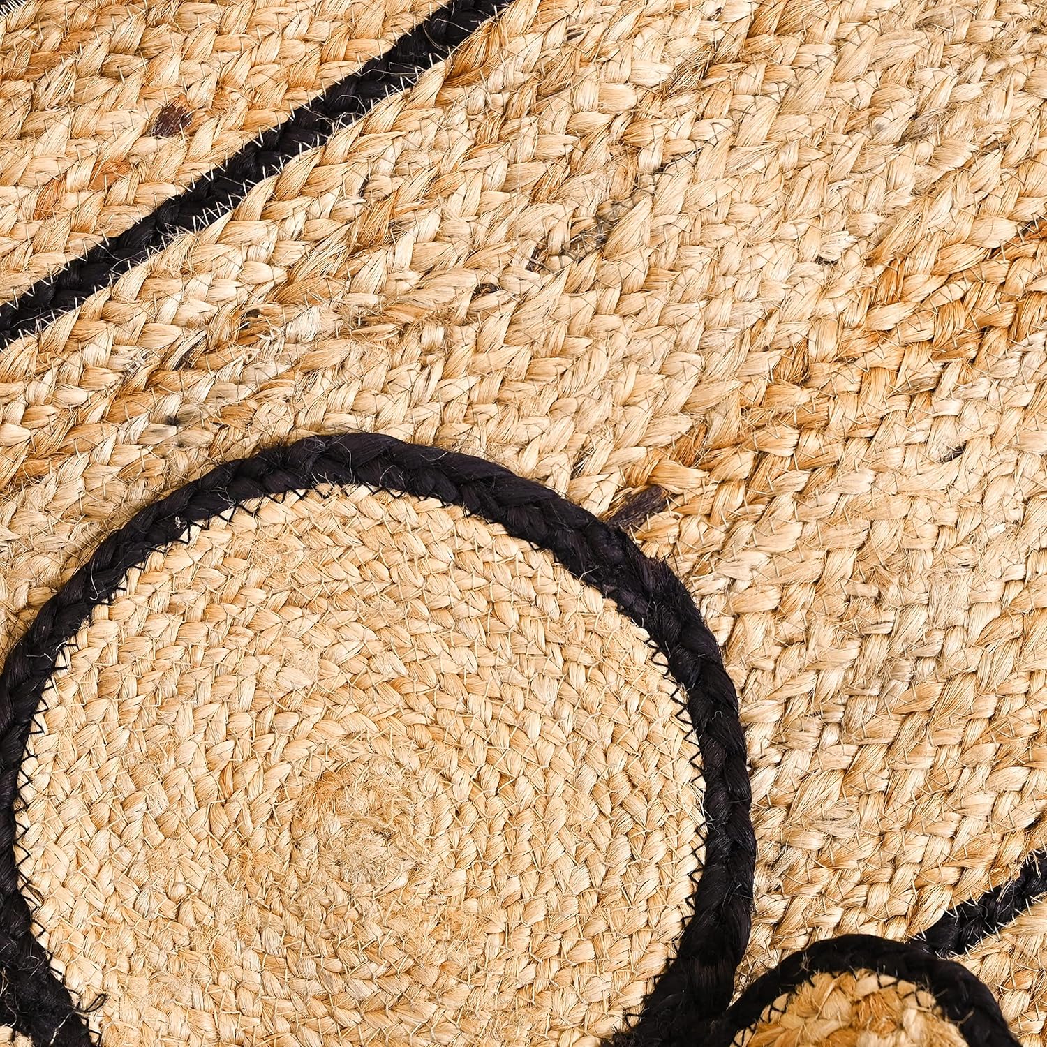 KLAVATE Scalloped Jute Area Rug Black 2x3 Feet